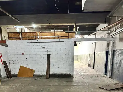 Galpon en Alquiler en Ramos Mejia, USD 2.000.000