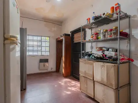 VENTA. CASA. 3 AMBIENTES. PATIO. PIÑEYRO.  AVELLANEDA.