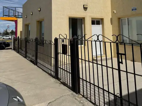VENTA CASA 4 AMBIENTES + DEPTO, CALETA OLIVIA