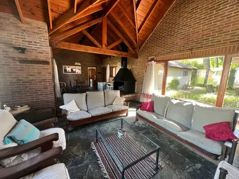 Casa en Venta en Pinamar, USD 240.000