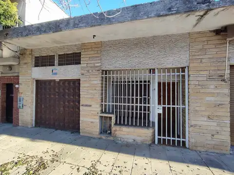 Casa en Alquiler en Hurlingham, $ 900.000