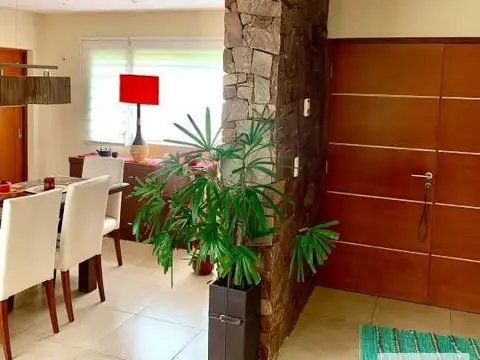 Casa en Venta en Pinamar, USD 477.000