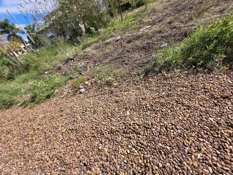 Vendo Terreno de 365 m2 en Concepción del Uruguay, Entre Ríos.