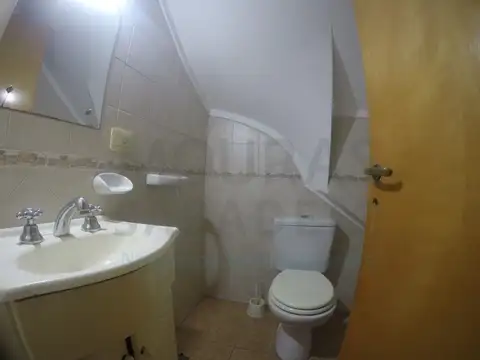 Casa 3 ambientes con 2 baños
