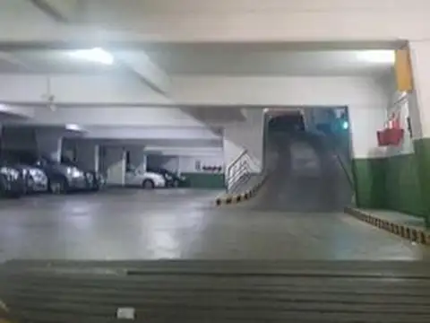 Cochera en Venta de 5  mts largo x 3  mts ancho