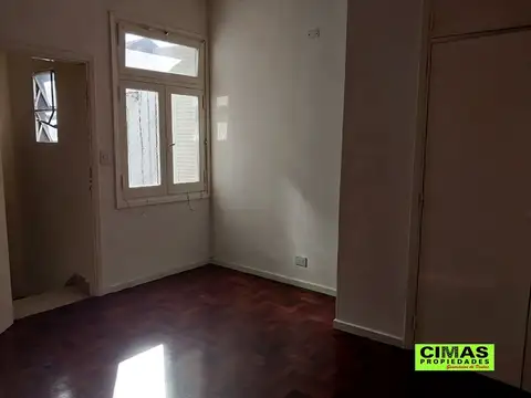 Casa en Alquiler en Villa del Parque, $ 1.700.000