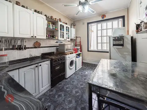 Departamento en Venta en Villa del Parque, USD 121.000