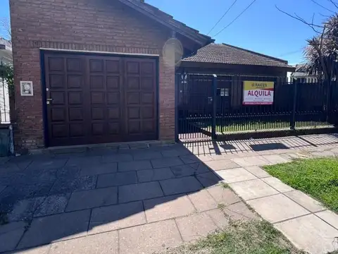 Local  en Alquiler en Pilar, G.B.A. Zona Norte, Argentina