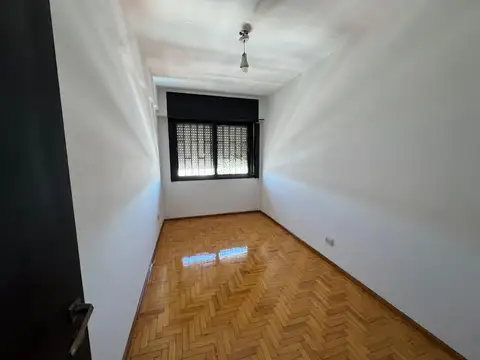 Departamento en Alquiler en Abasto, $ 600.000