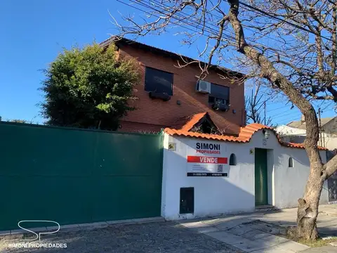 casa de 5 ambientes sobre gran lote de 12 x 55