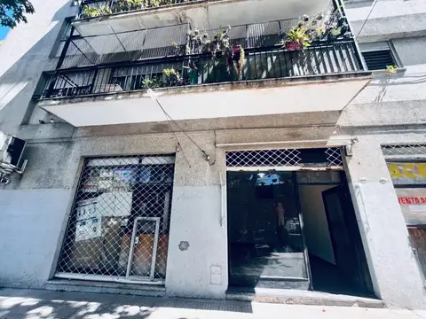 LOCAL CON BAULERA BAJAS EXPENSAS 