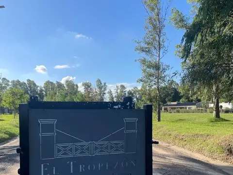 OPORTUNIDAD  LOTE EN "EL TROPEZON DE ARECO"