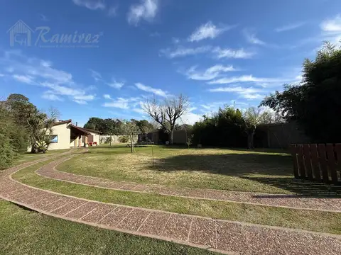Quinta En Venta, 1400 m2 - Francisco Alvarez, Moreno