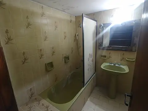 Casa en venta en Luis Guillon