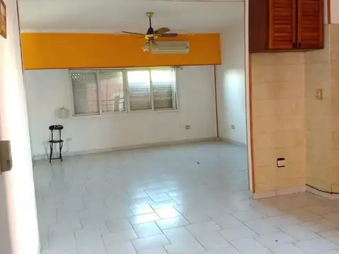 DEPARTAMENTO 2 DORMITORIOS, PARAGUAY 2300. ASCENSOR.