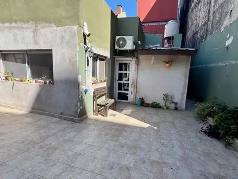 Depto Tipo Casa en Venta en Valentin Alsina, USD 75.000