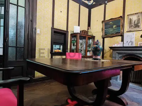 VENTA PH Tipo Casa de 11 Ambientes en SAN TELMO – Ideal Emprendimiento Comercial