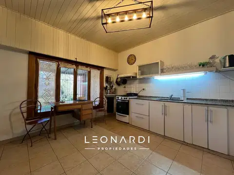 Casa en venta con excelente acceso a panamericana