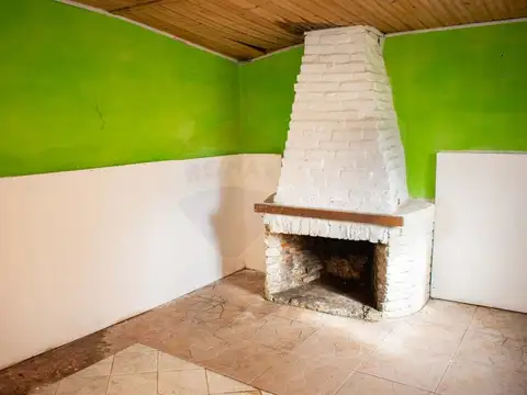 Casa 6 ambientes con 2 baños