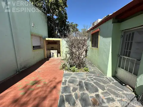 Depto Tipo Casa en Venta en Moron Sur, USD 49.500