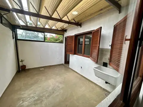 Depto Tipo Casa en Alquiler de 2 ambientes