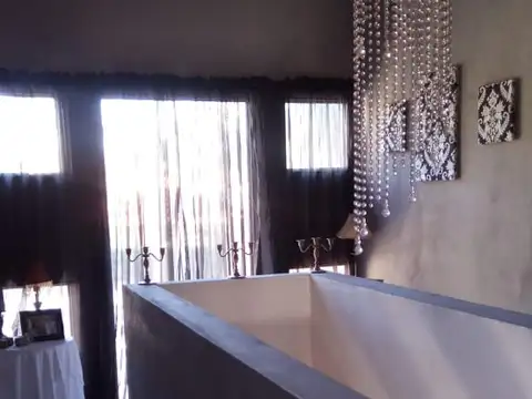 Casa de cuatro ambientes en venta - Gutiérrez, Berazategui