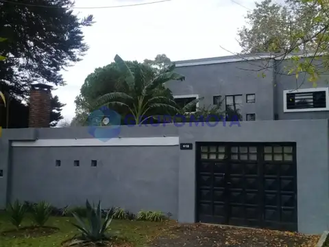 Casa de cuatro ambientes en venta - Gutiérrez, Berazategui