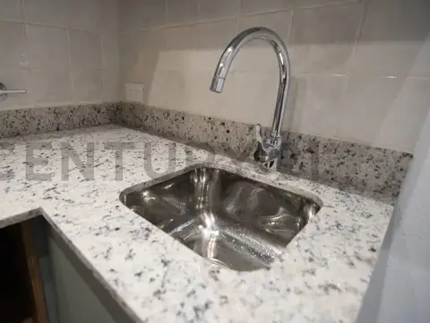VENTA PH 2 AMBIENTES  RECICLADO CON PATIO SIN EXPENSAS