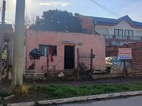 Lote con mejoras en excelente ubicación