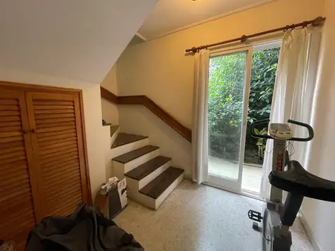 Depto Tipo Casa en Venta de 8 ambientes