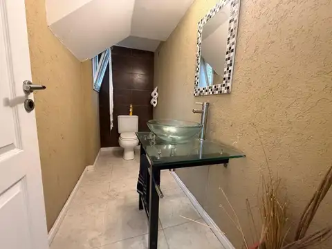 Casa Moderna 6 Amb. En Loma Verde Country Club