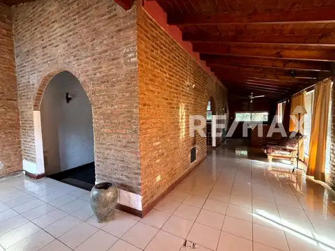 VENTA CASA 5 AMB CON PILETA Bº MIRASOLES- PILAR