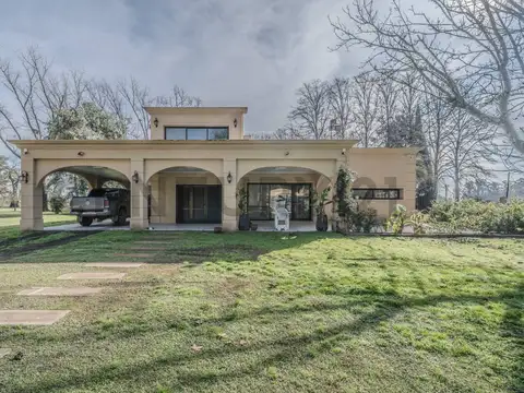 VENTA CHACRA 6 AMBIENTES CON QUINCHO Y PILETA EN MERCEDES