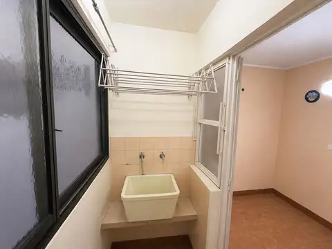 VENTA DPTO 2 AMBIENTES EN FLORES C/ LAVADERO