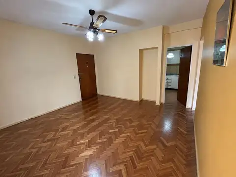 VENTA DPTO 2 AMBIENTES EN FLORES C/ LAVADERO