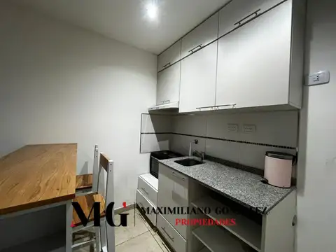 Departamento en Alquiler en Lomas De Zamora, $ 430.000