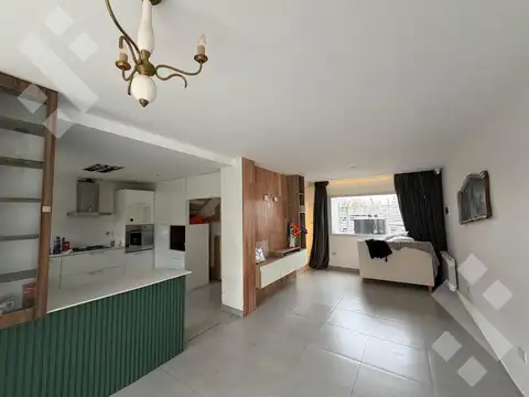 Depto Tipo Casa en Venta con 1