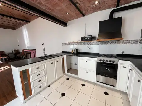 Depto Tipo Casa 4 ambientes con 2 baños
