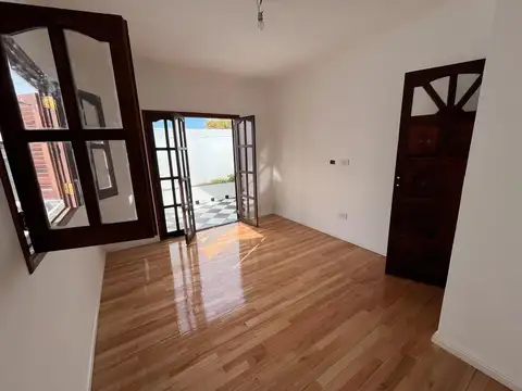 PH en Villa Luro refaccionado a nuevo con patio y terraza