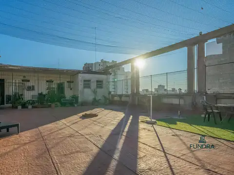 Departamento 12 ambientes con 3 baños