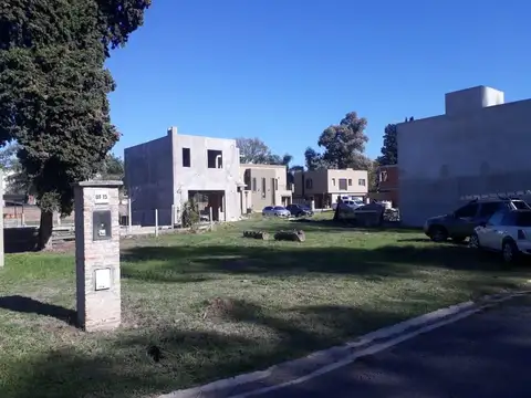 Terreno - Venta - Argentina, Grand Bourg - Mario Bravo (Nº 26) 349