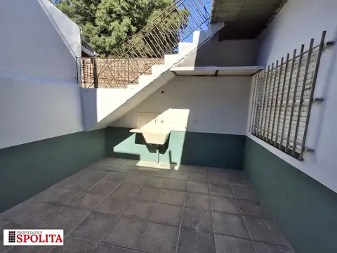 Depto Tipo Casa en Alquiler de 2 ambientes