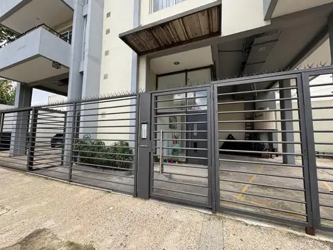 Benito Juarez 3601 , Piso 8