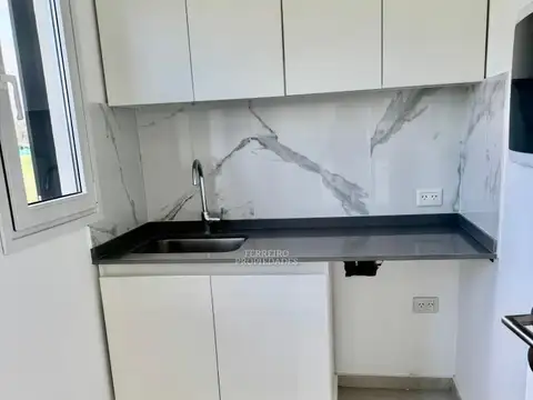 Casa en Venta con 5 cocheras