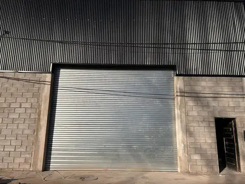 Galpón en venta sobre colecctora Acceso Oeste  lado Sur, General Rodriguez