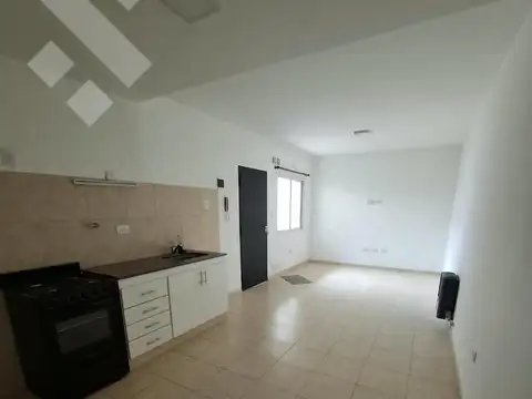 Depto Tipo Casa en Alquiler con 1 cocheras