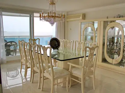 Departamento 4 ambientes con 3 baños
