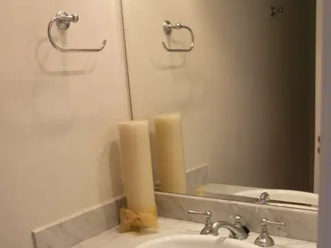 Departamento en Alquiler con 1 cochera