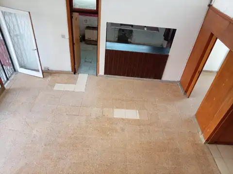 Casa en Alquiler con 1 cochera
