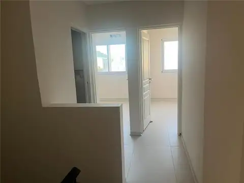 Depto Tipo Casa en Alquiler con 1